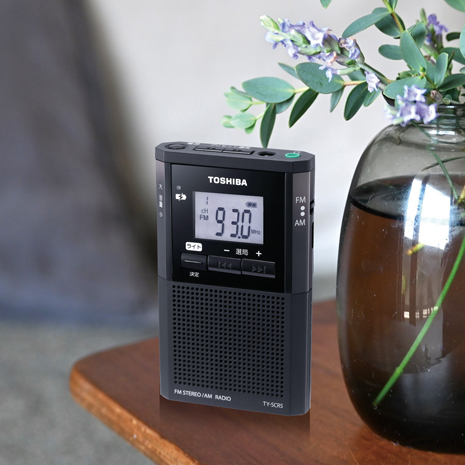 ＜東芝＞ＬEＤライト付きポケットラジオ